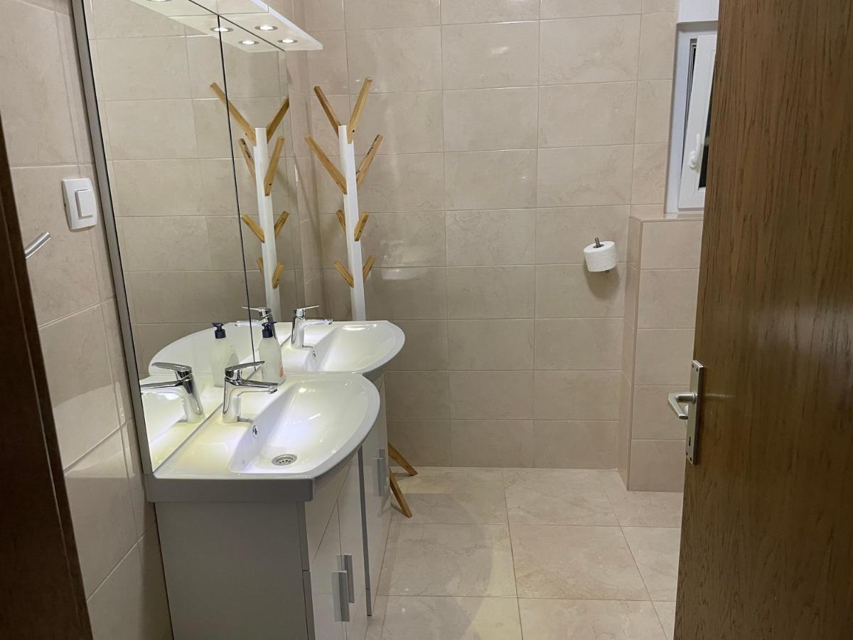 Villa Mira ***** Pinezići Zewnętrze zdjęcie